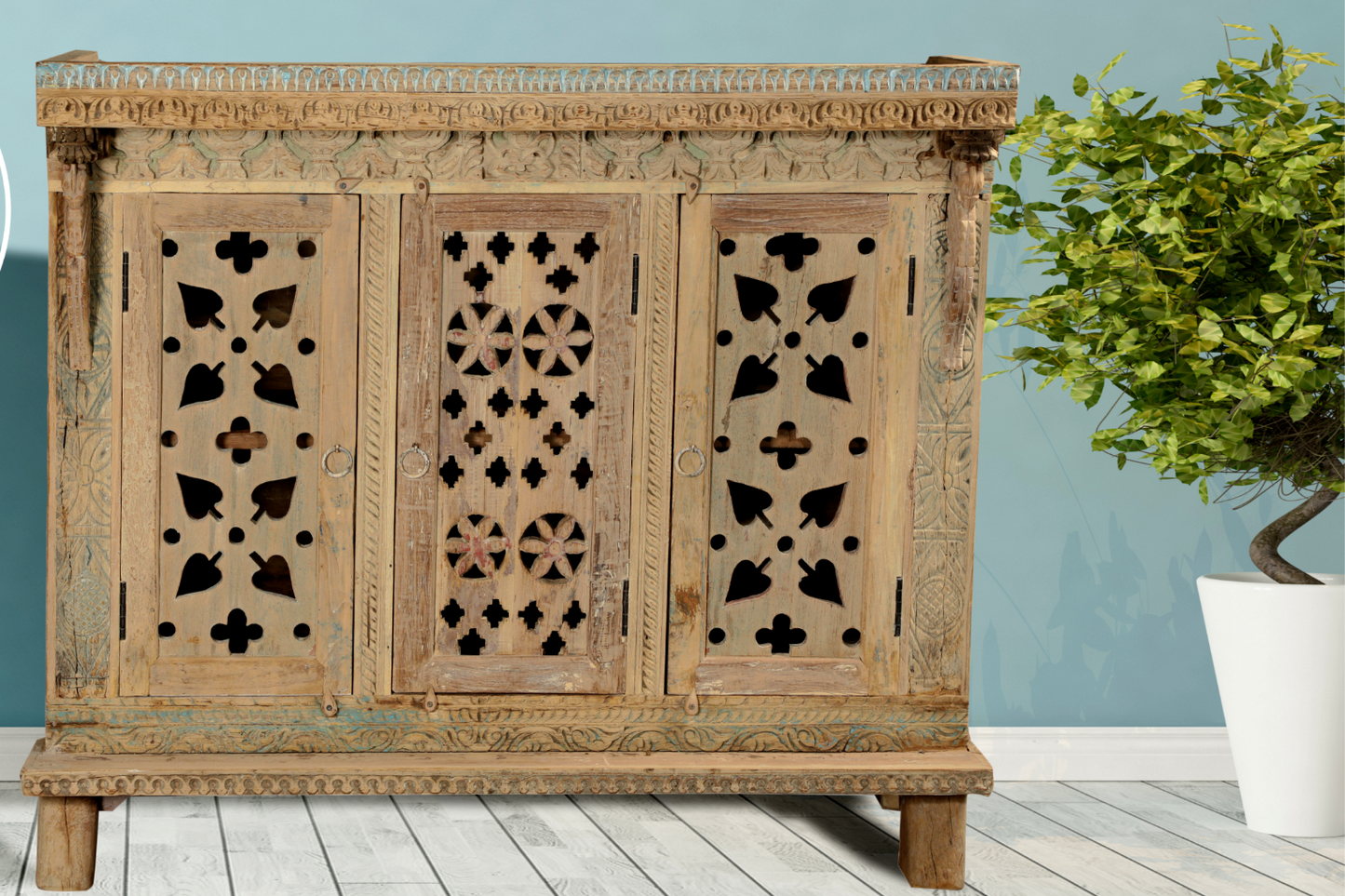 Shurvanni side board