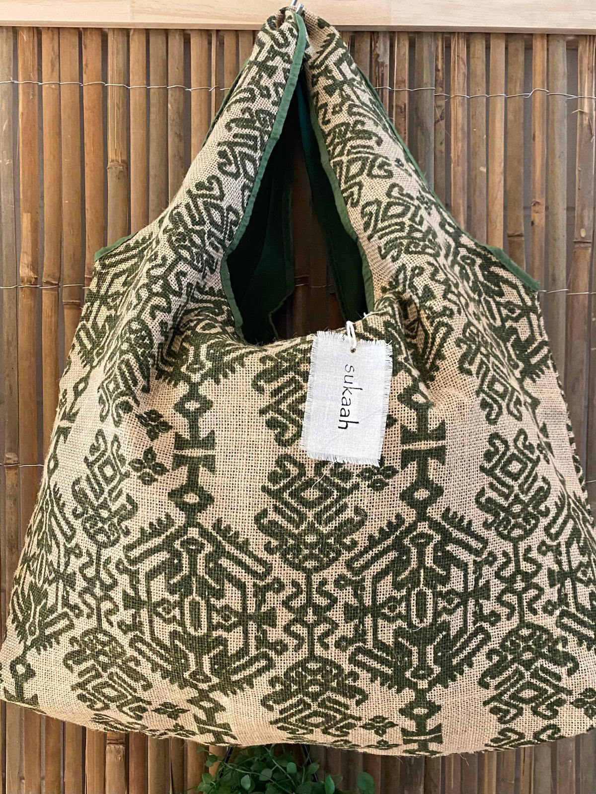 Green hesian tote bag by sukaah artisan made