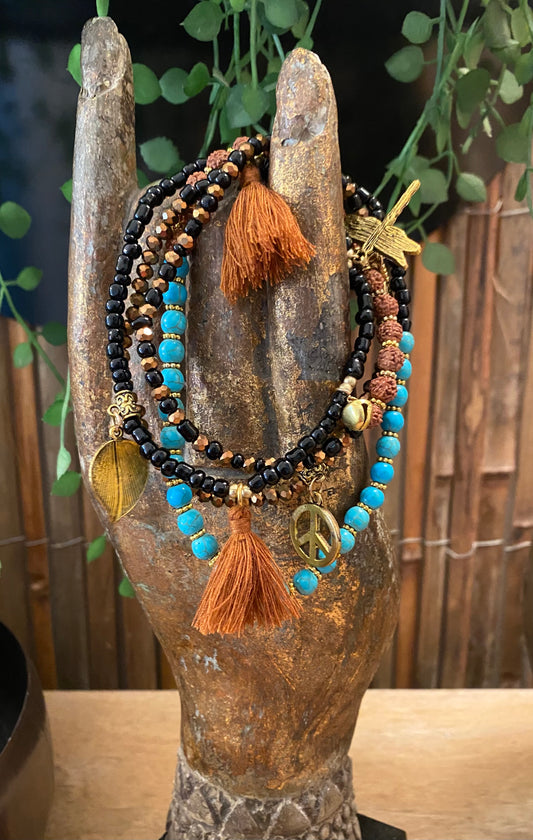 NECKLACES / BRACLETS