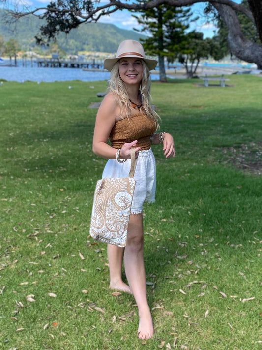 Women’s lightweight ramie shorts by Sukaah – sustainable natural fibre fashion.