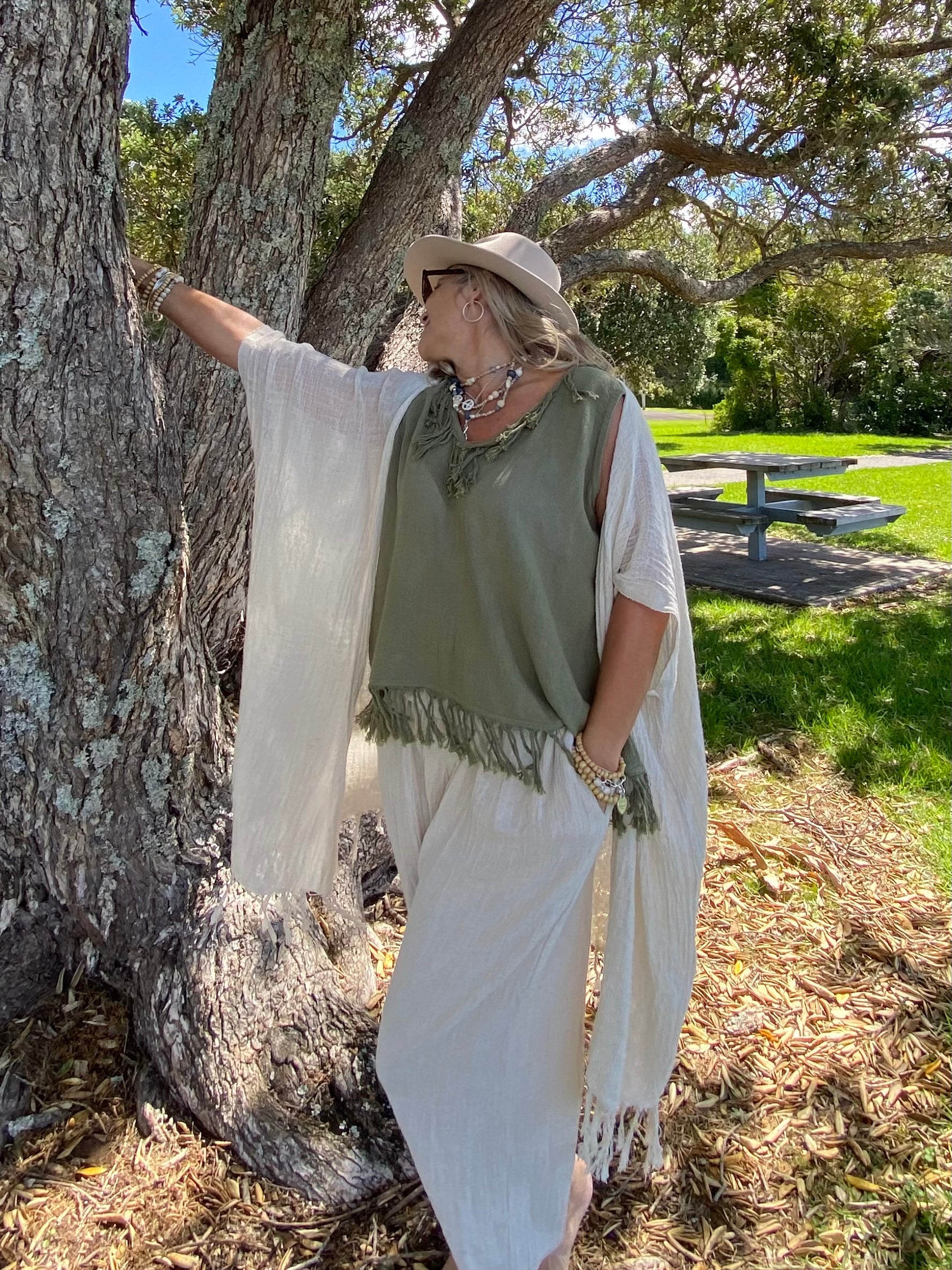 Sukaah Australian women’s fashion – breathable ramie beach kimono jacket. In natural