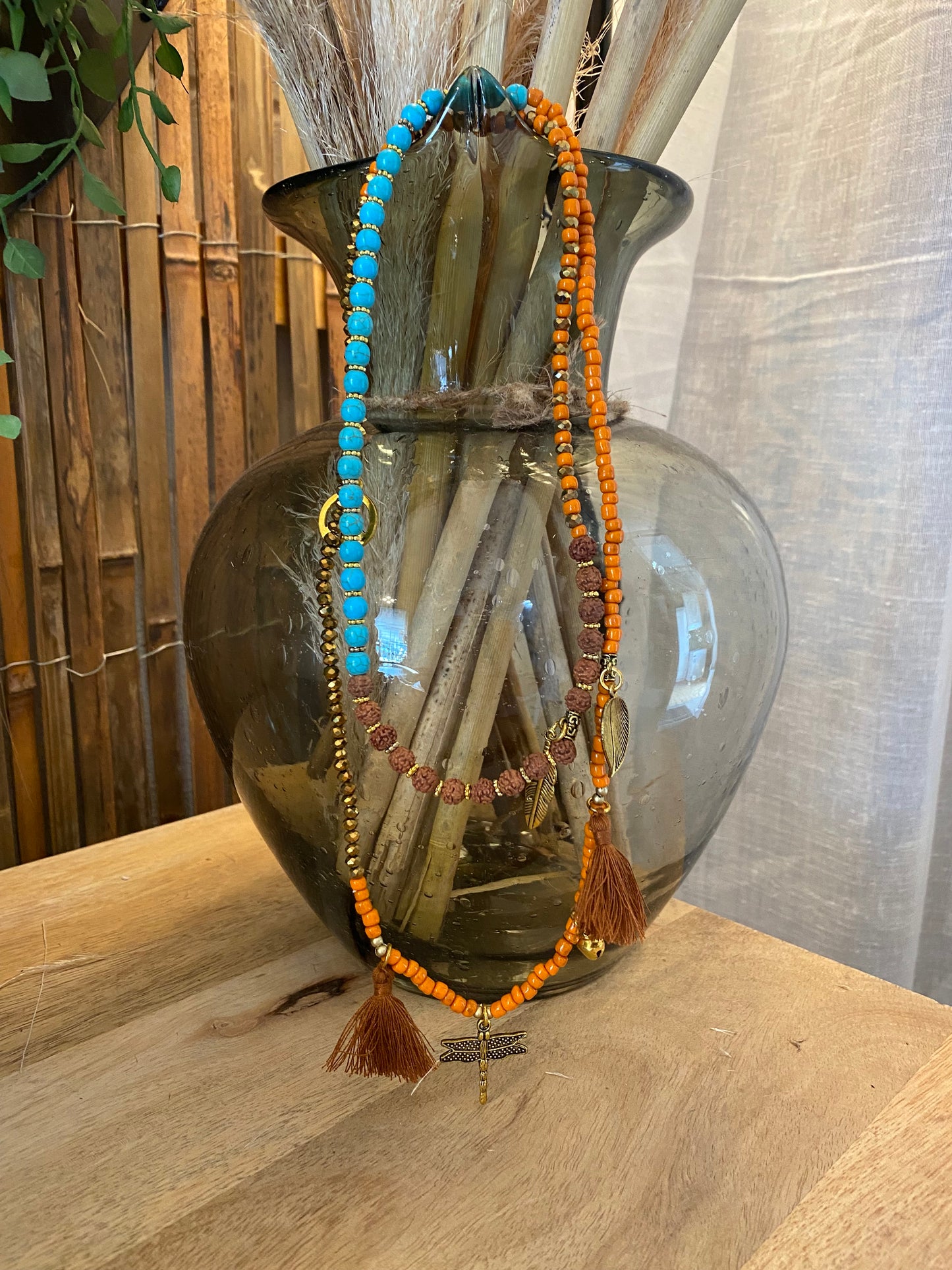 NECKLACES / BRACLETS